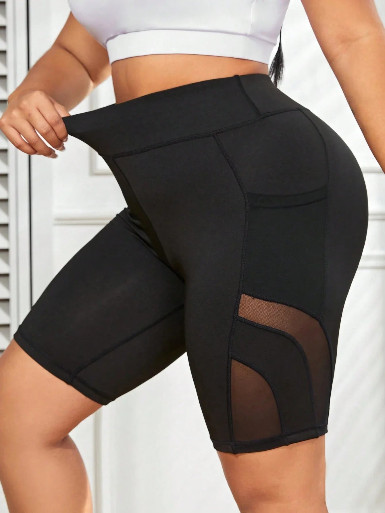 Shorts Plus Size Com Bolso Maria