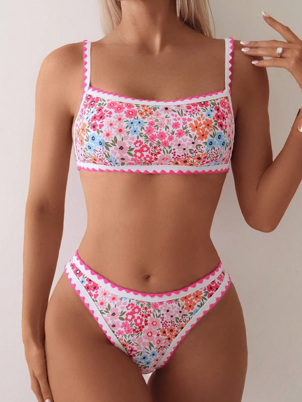 Biquíni Floral Retrô