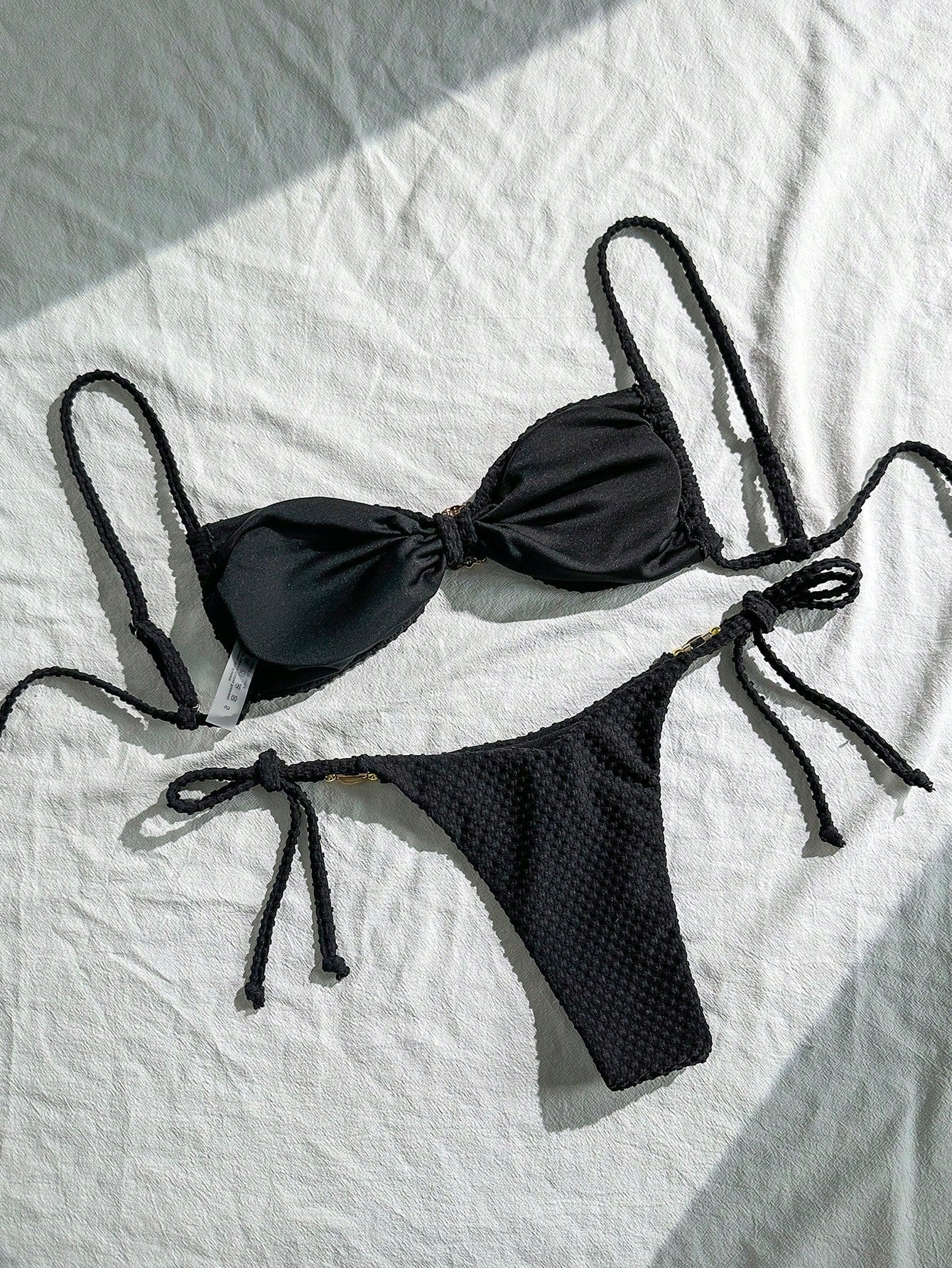 Biquíni Sexy e Minimalista