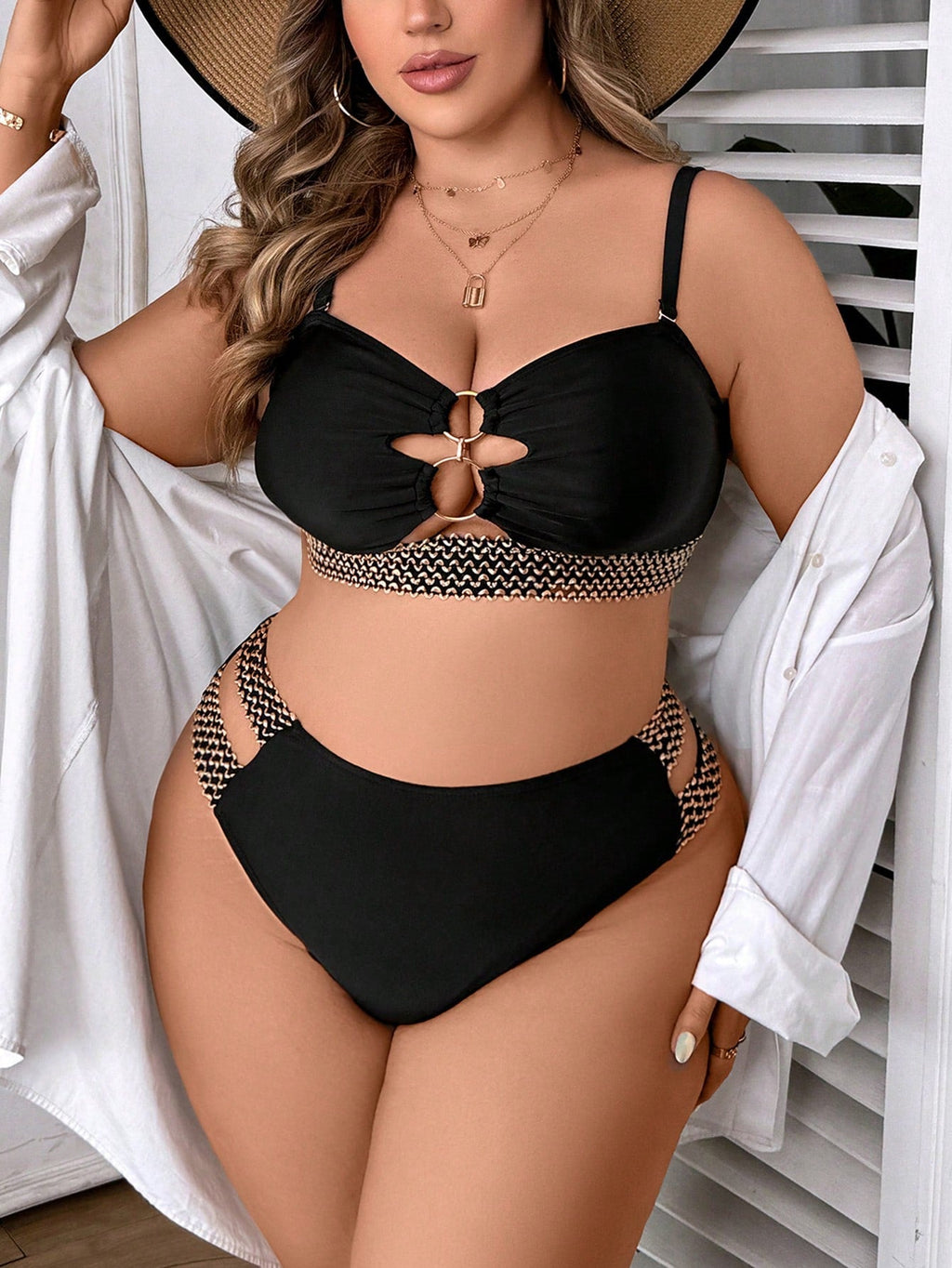 Biquíni Plus Size - Recortes e Detalhes Sofisticados G2