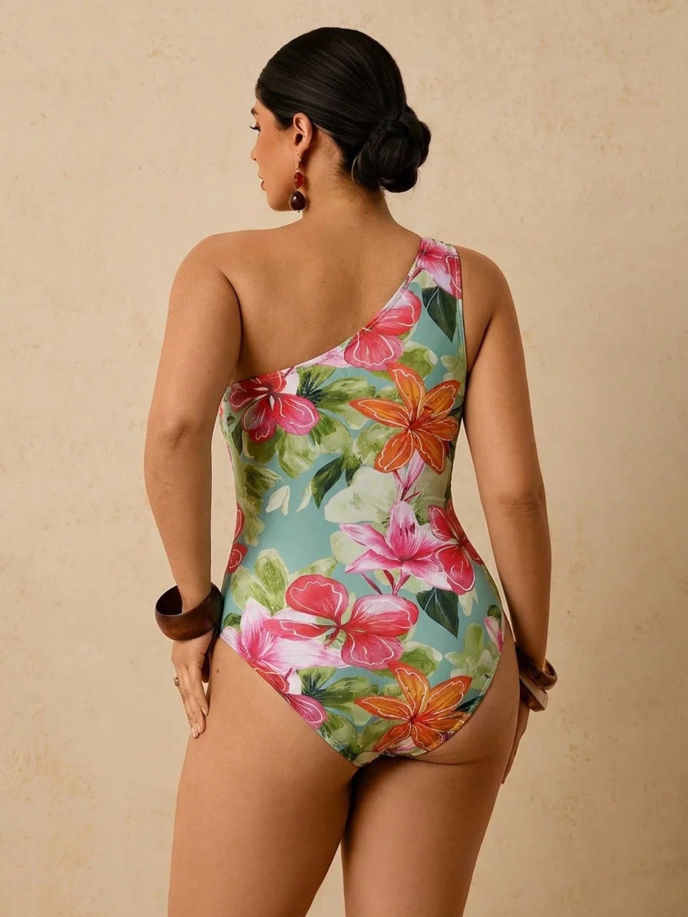 Maiô Elegante Plantas Plus Size