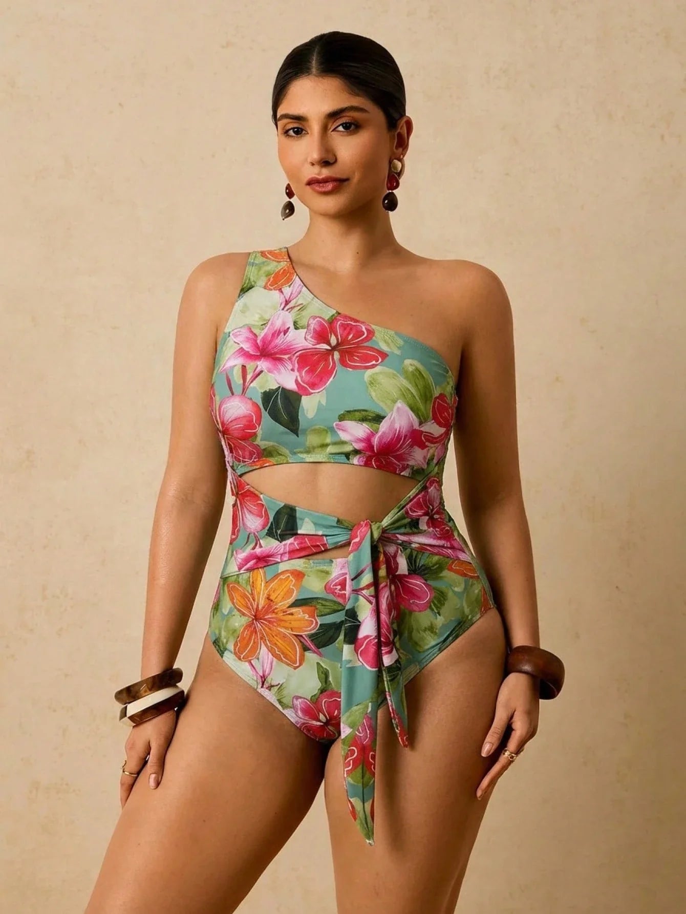 Maiô Elegante Plantas Plus Size